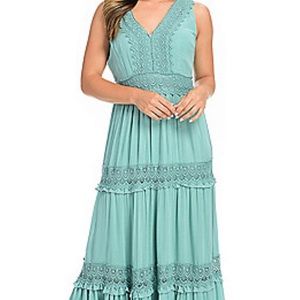 NWOT Indigo Thread Co Woven Sleeveless Crochet Trim Maxi Dress